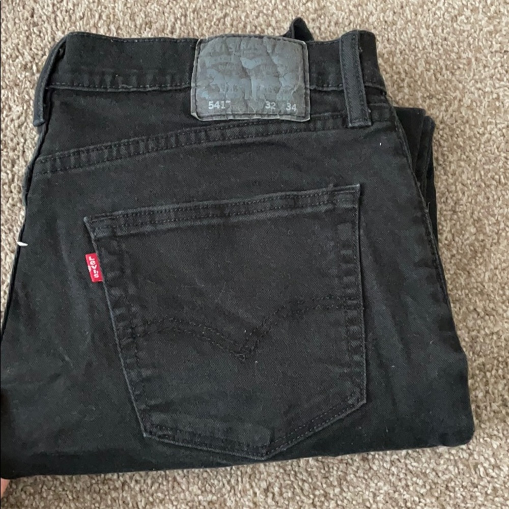 Men’s Black Levi’s jeans 541